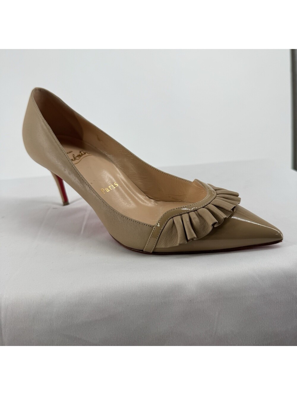 Christian Louboutin shoes heels 36 6 patent leather nude pointed toe ruffle